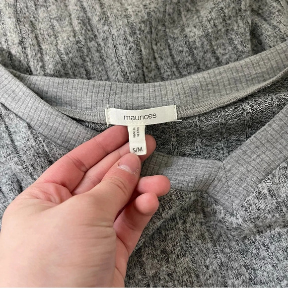 Maurices Light Gray Dolman Sleeve V-neck Oversized Sweater Small Medium Women’s - Picture 9 of 11